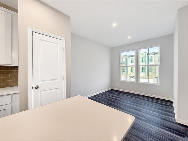 Building Photo - 1434 Creekside Cir NW