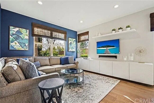 Building Photo - Beautiful 3 Bedroom, 3 Bathroom Home in Portola Springs