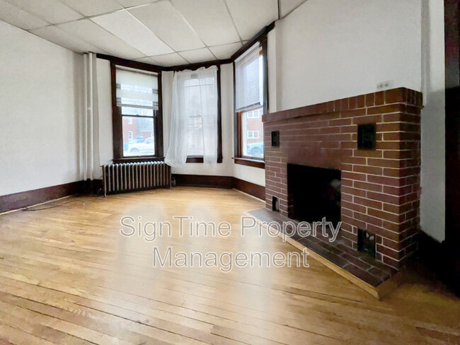 Building Photo - 825-827 Hamilton Boulevard - 827