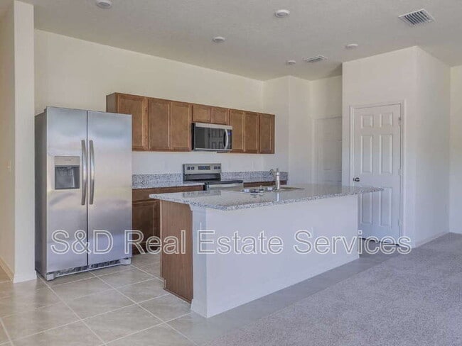 Building Photo - 8476 Monterey Pne Wy