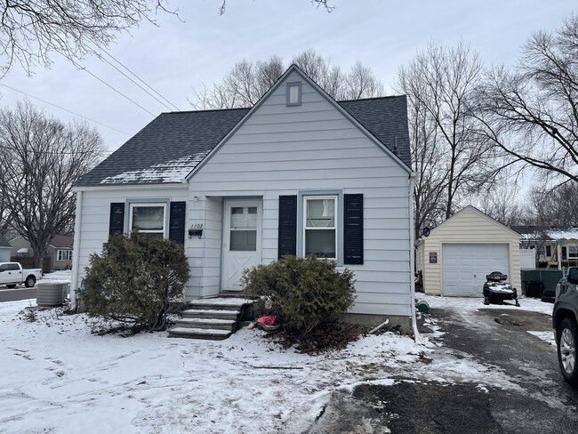 Building Photo - 1103 Highland Ave