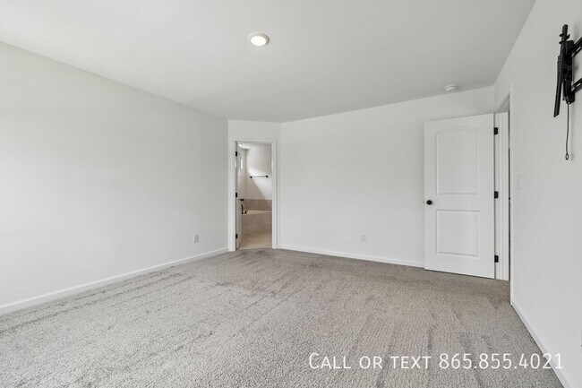 Building Photo - 515 Forsberg Ct