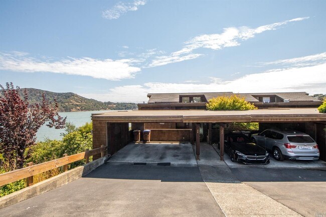 Building Photo - 24 Linda Vista Ave