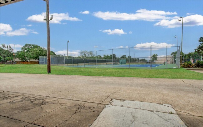 Building Photo - 15309 Kingfield Dr