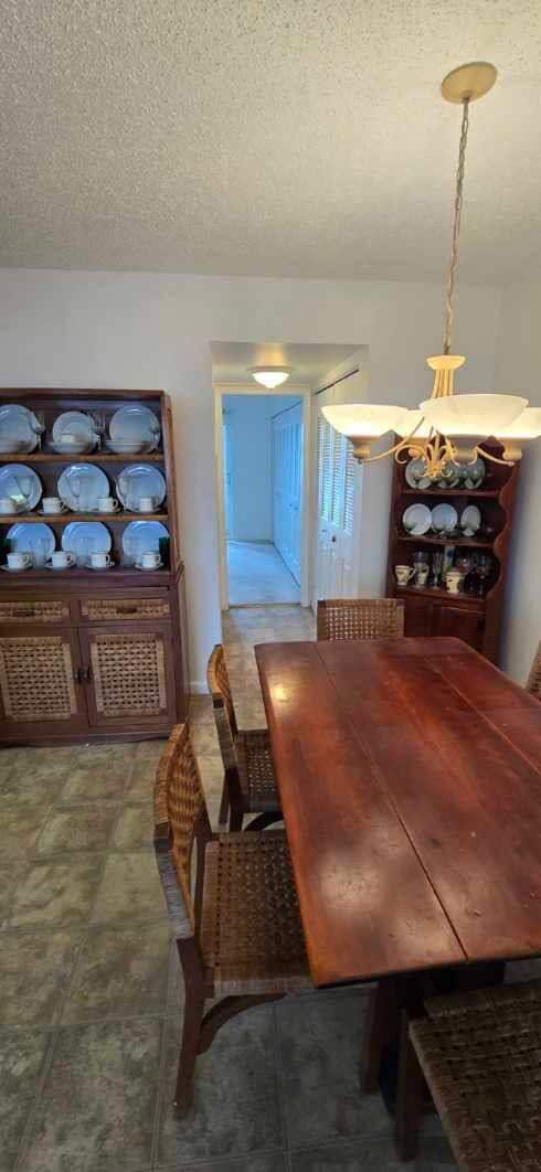 Building Photo - 358 Chatham R