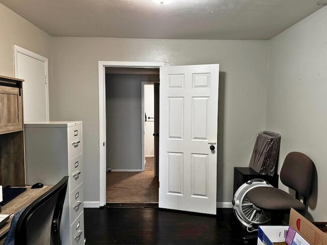 Building Photo - 1609 Sunnyside Ln