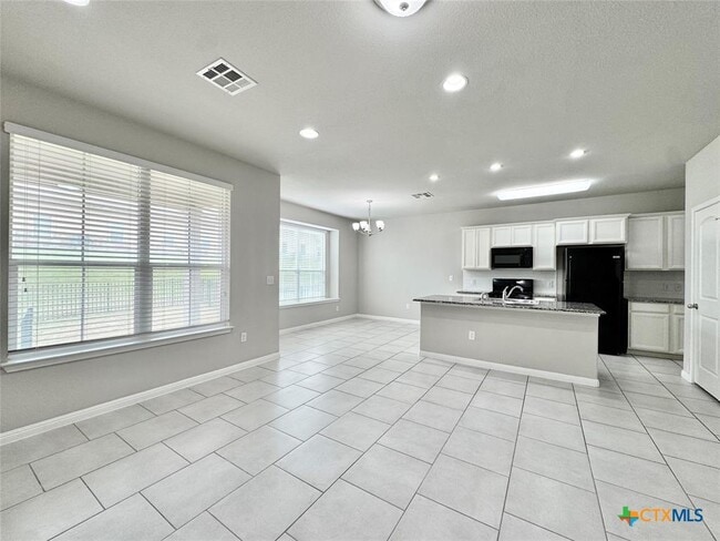 Building Photo - 113 Homily Dr