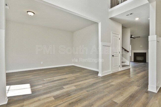 Building Photo - 10 Singletree