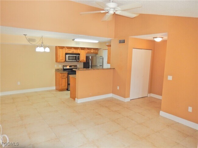 Building Photo - 12571 Equestrian Cir