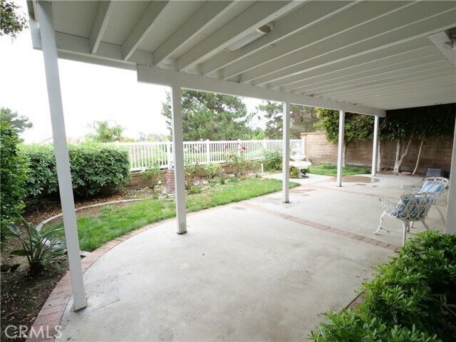 Building Photo - 25051 Amberwood