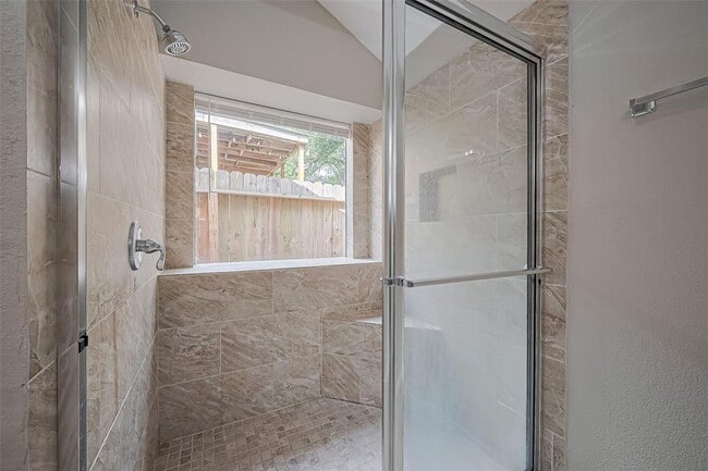 Building Photo - 2339 Loyanne Dr