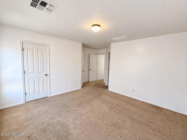 Building Photo - 8014 W Brill St