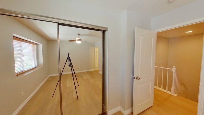 Building Photo - **Open House** Friday, June 12th, TIME: 3:30pm - 4:30pm