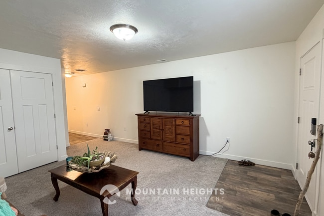 Building Photo - 4198 W High Gallery Ct