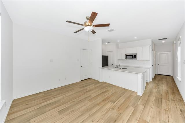 Building Photo - 2600 Starwater Dr