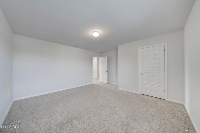 Building Photo - 4060 Silver Spur Rd