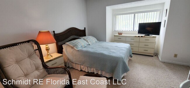 Building Photo - 2 br, 1.5 bath House - 4245 N Highway A1A, #8