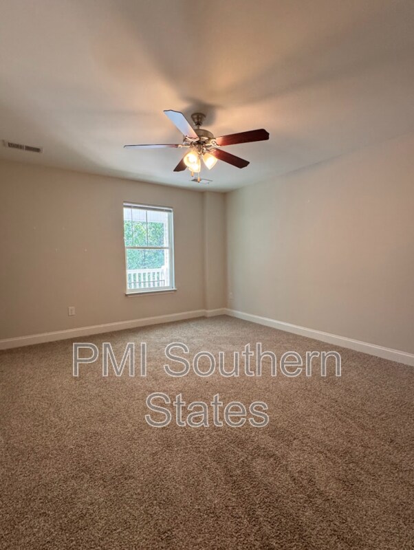 Building Photo - 200 Walnut Hill Dr