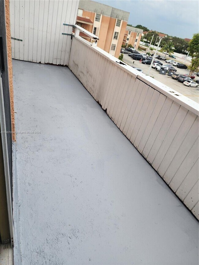 Building Photo - 17530 NW 68th Ave