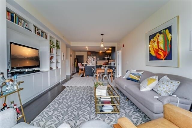 Building Photo - 1100 Maxwell Ln