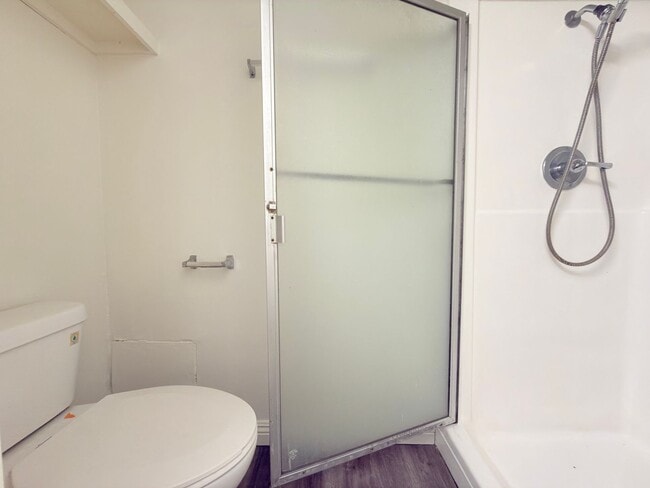 Building Photo - 8601 International Ave