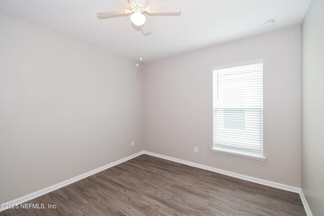 Building Photo - 11549 Sycamore Cv Ln