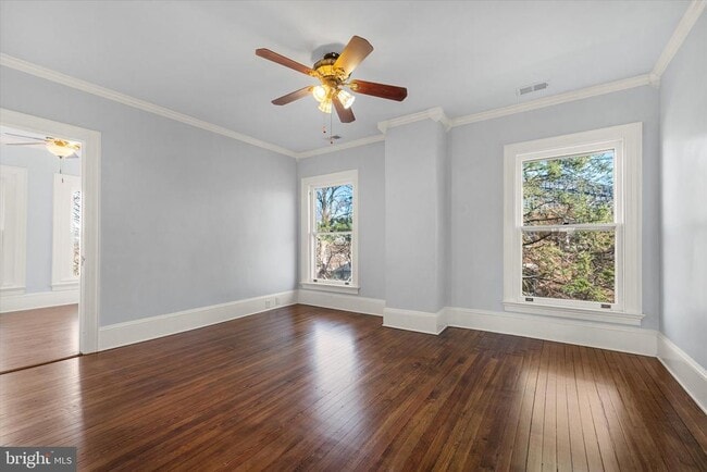 Building Photo - 311 W Main St