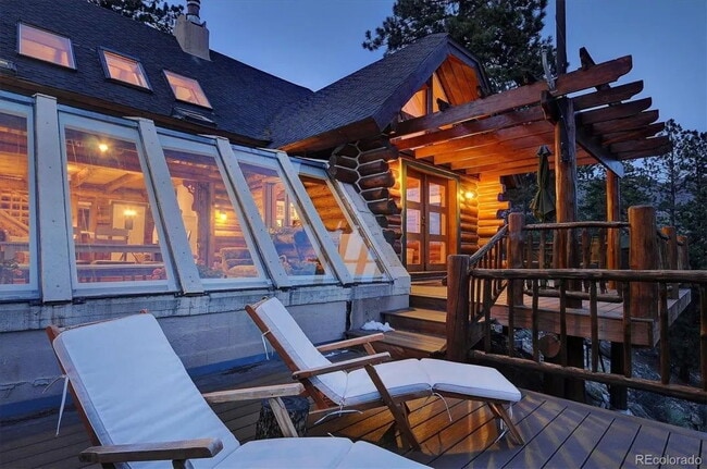 Building Photo - Mountain Log Home for Rent with views and ...