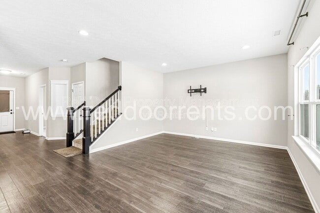 Building Photo - 8276 Sonata Pl