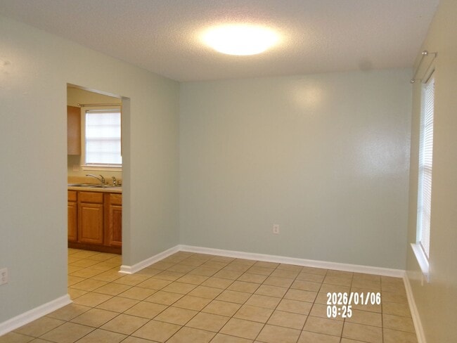 Building Photo - 3BR/1.5BA Single Family Home in Gautier - Rent $1200.00