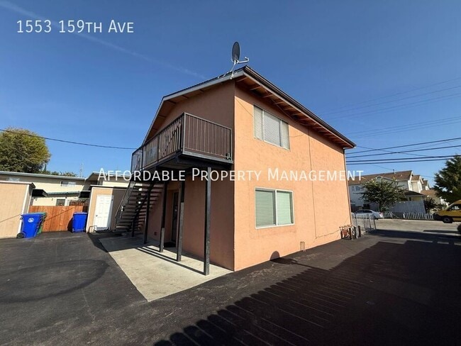 Building Photo - 1553 159th Ave