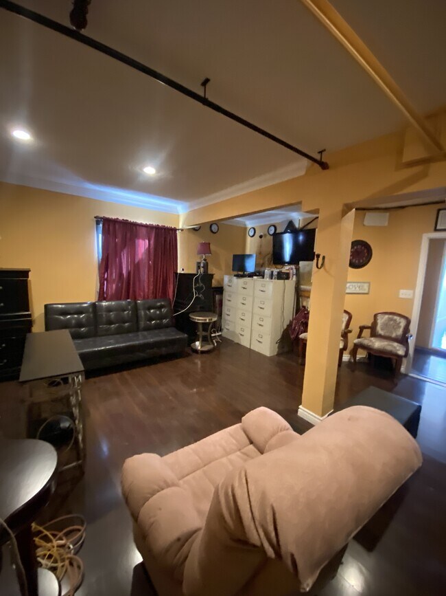 Building Photo - 16502 Mango Way