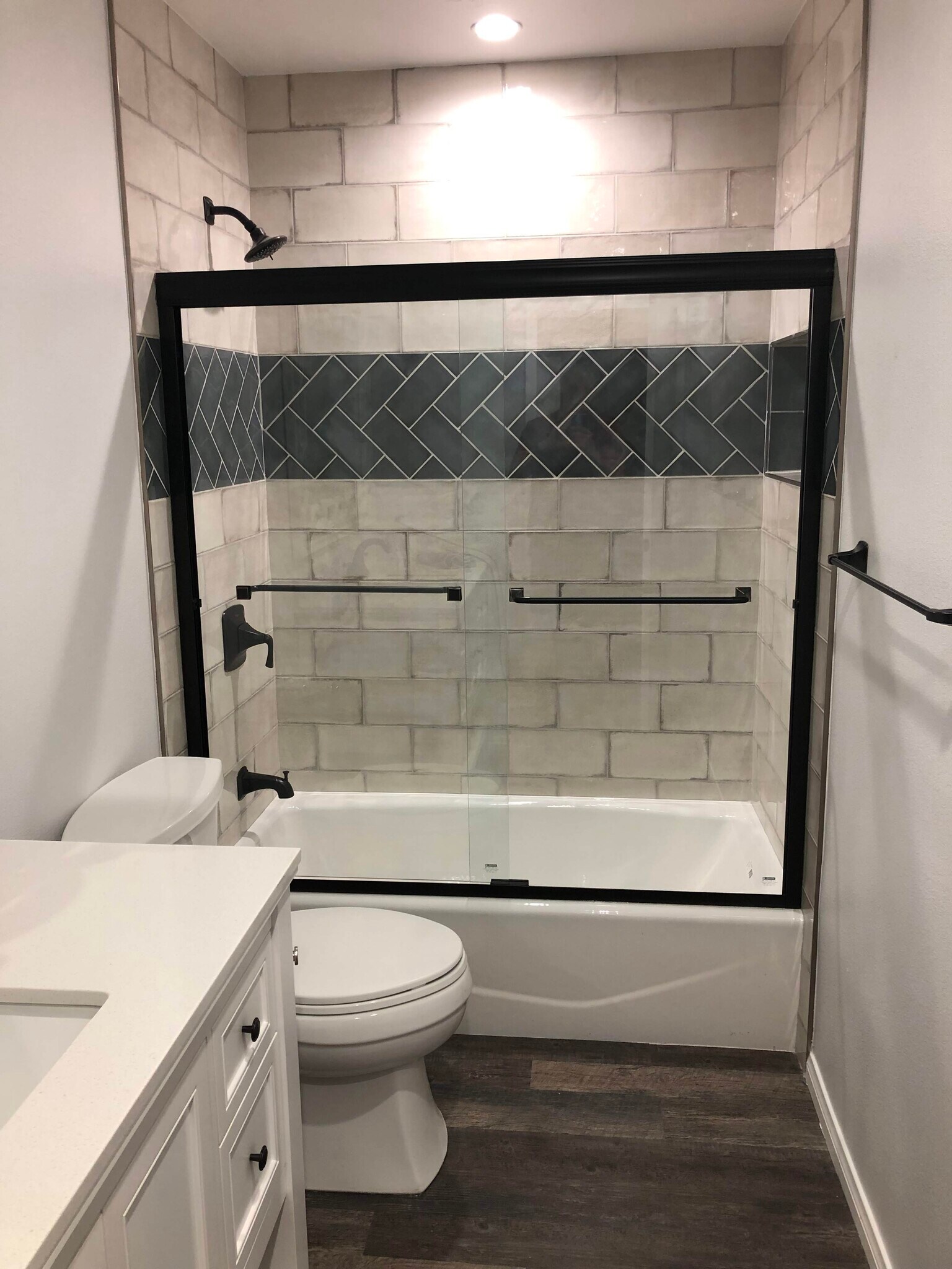 Building Photo - 4045 E 3rd St