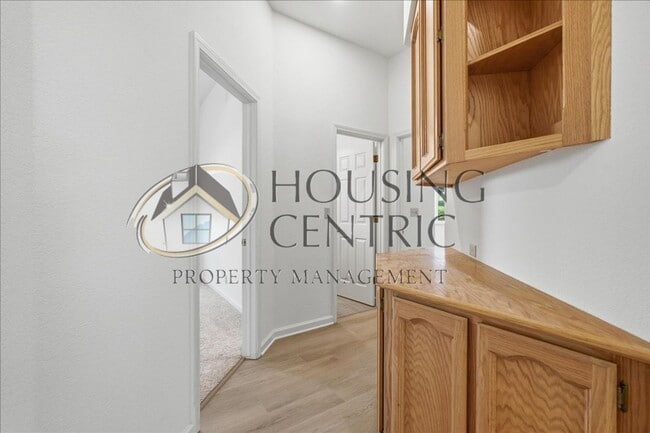 Building Photo - Beautiful Single Story Rental in the Heart of Folsom