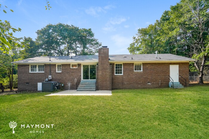 Building Photo - 2324 Old Field Rd