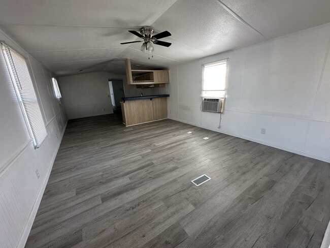 Building Photo - 8004 Reynolda Rd