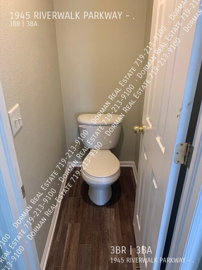 Building Photo - 1945 Riverwalk Pkwy