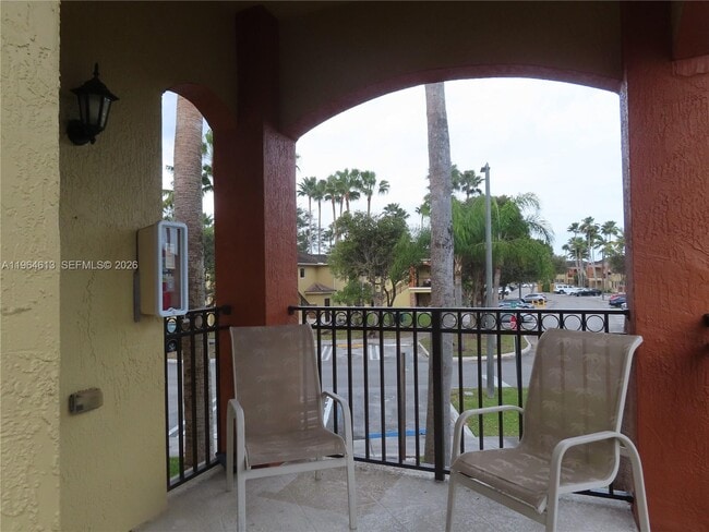 Building Photo - 3398 NE 9th Dr