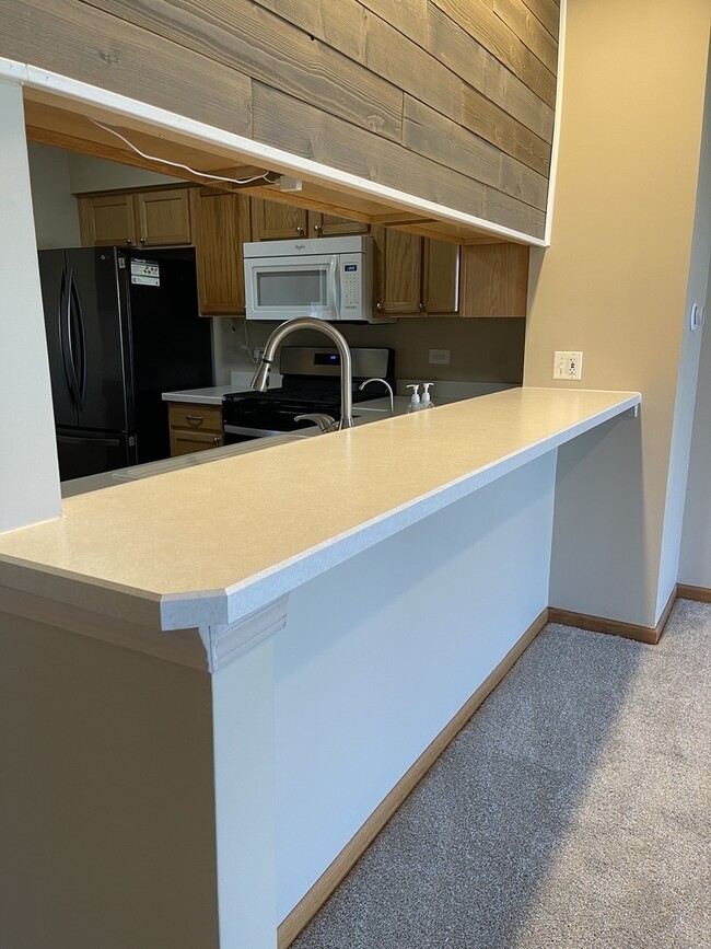 Building Photo - 2617 Carrolwood Rd