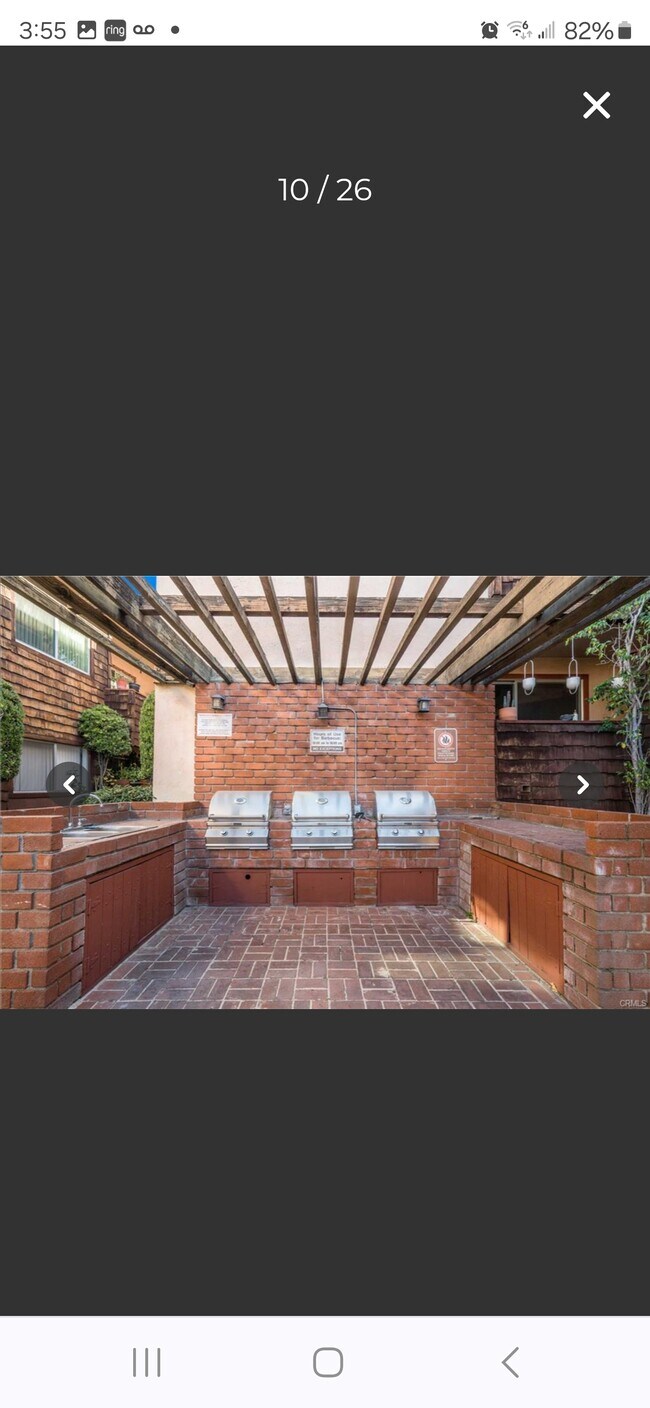 Building Photo - 5400 Newcastle Ave