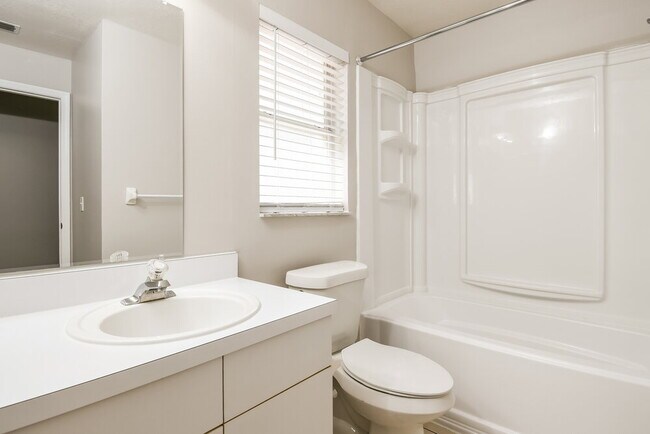 Building Photo - 11641 Kenley Cir