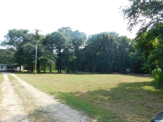 Building Photo - 900 Loftin Farm Rd