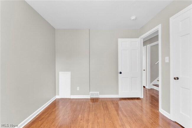 Building Photo - 21106 Gardenview Dr