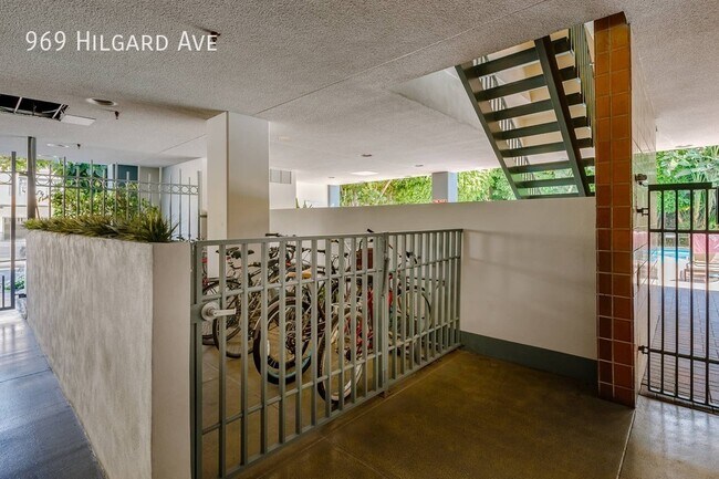 Building Photo - 969 Hilgard Ave