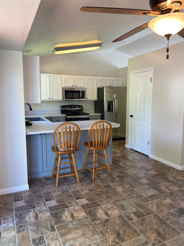 Building Photo - 2022 N 850 W