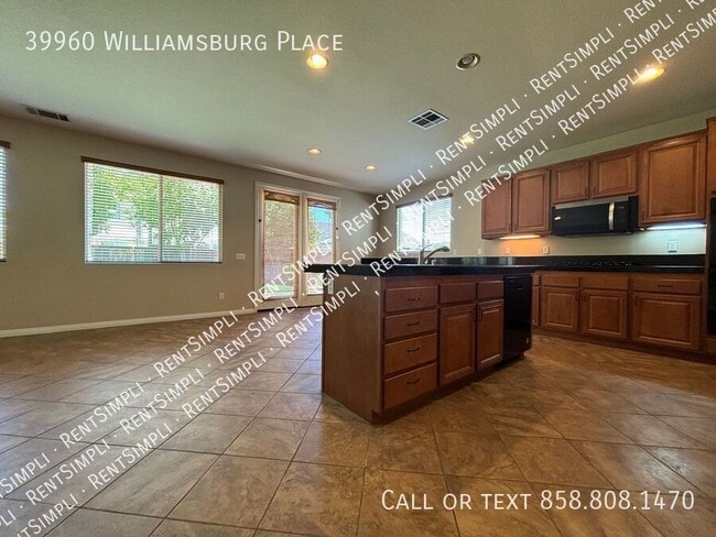 Building Photo - 39960 Williamsburg Pl