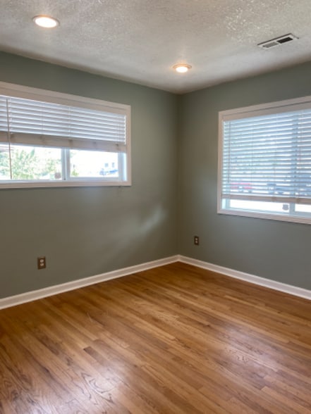 Building Photo - 1875 S Raritan St