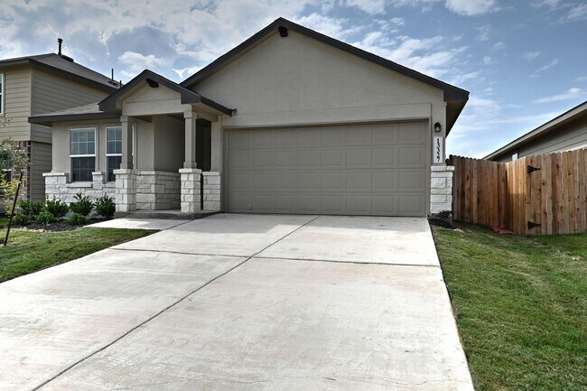 Building Photo - 13327 Whisper Rnch