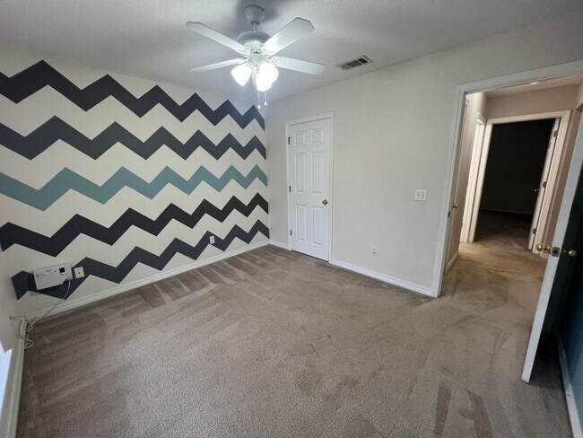 Building Photo - Pace - Spencer Oaks Landing - 4 bedroom, 2...
