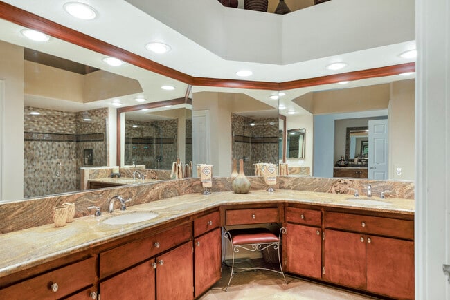 Building Photo - 182 Desert Falls Cir